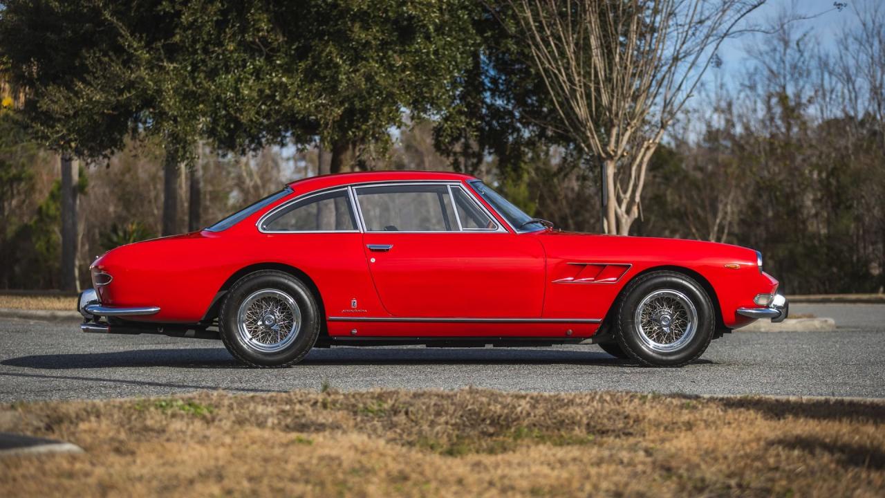 1967 Ferrari 330 GT 2+2 Series II
