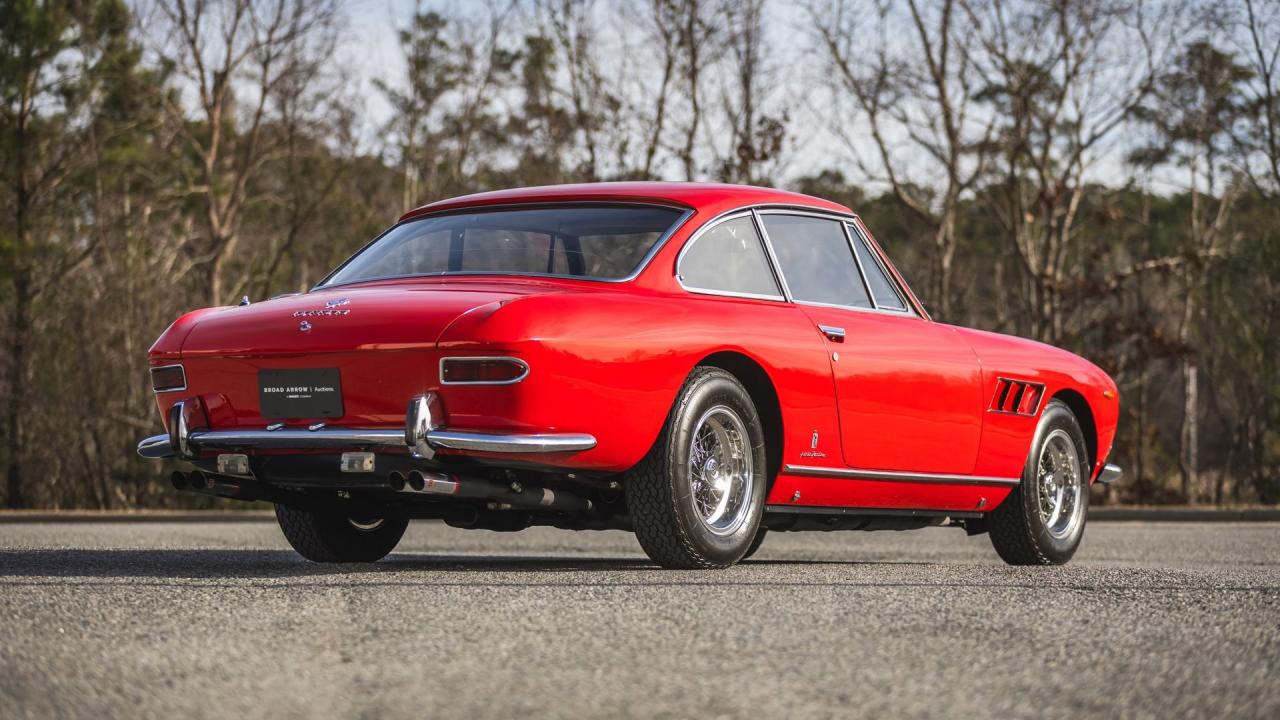 1967 Ferrari 330 GT 2+2 Series II
