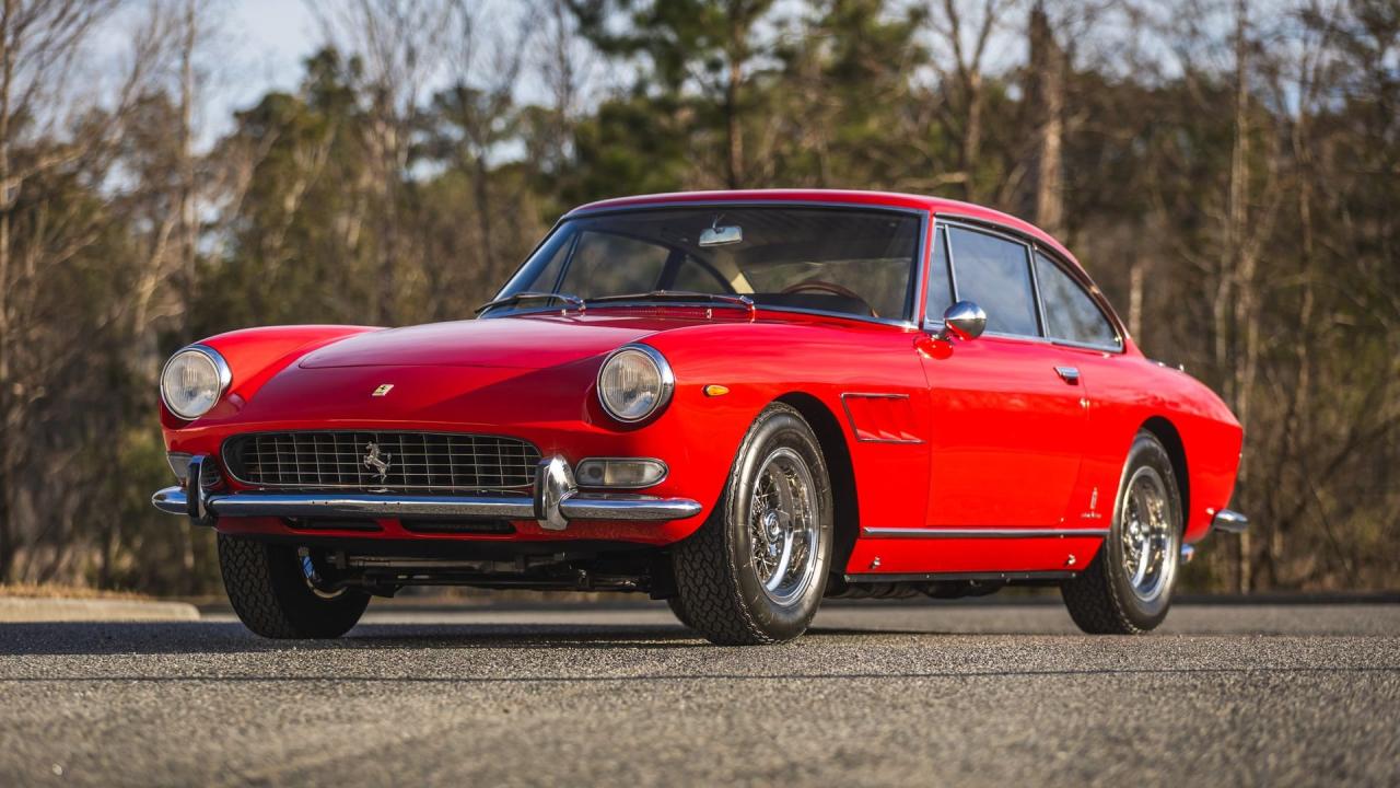 1967 Ferrari 330 GT 2+2 Series II
