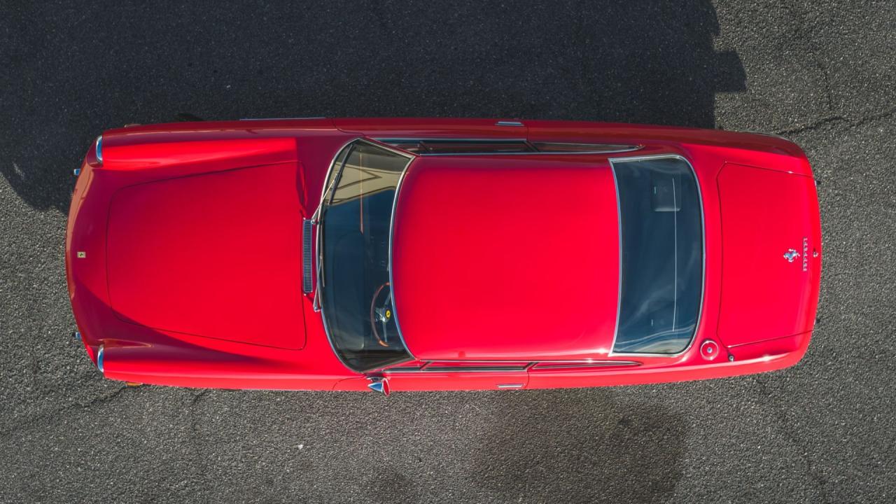 1967 Ferrari 330 GT 2+2 Series II