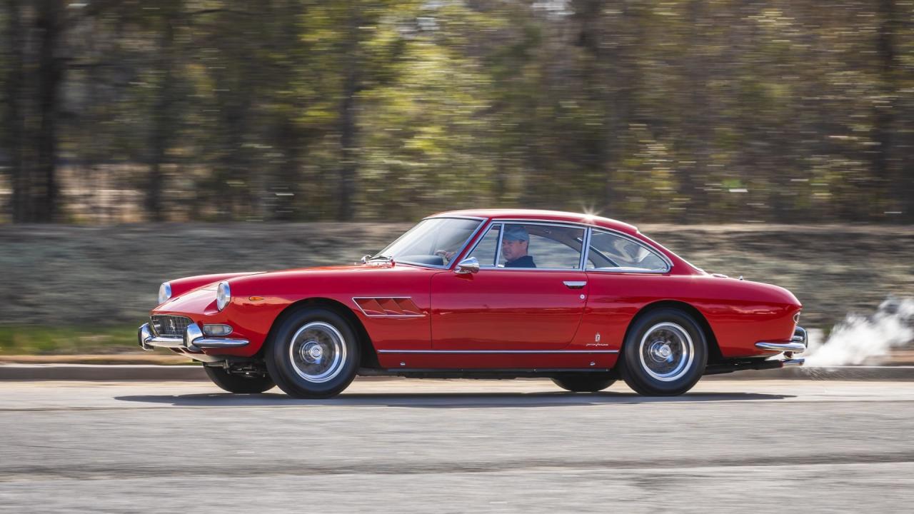 1967 Ferrari 330 GT 2+2 Series II