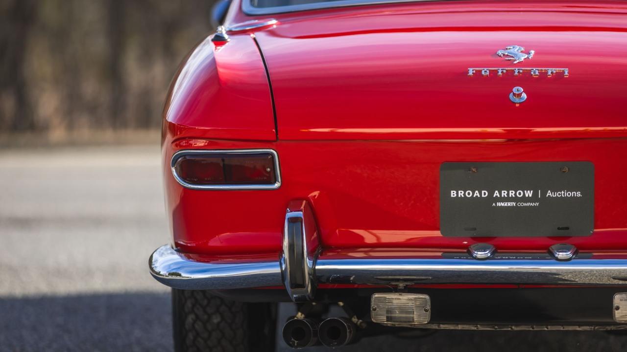 1967 Ferrari 330 GT 2+2 Series II