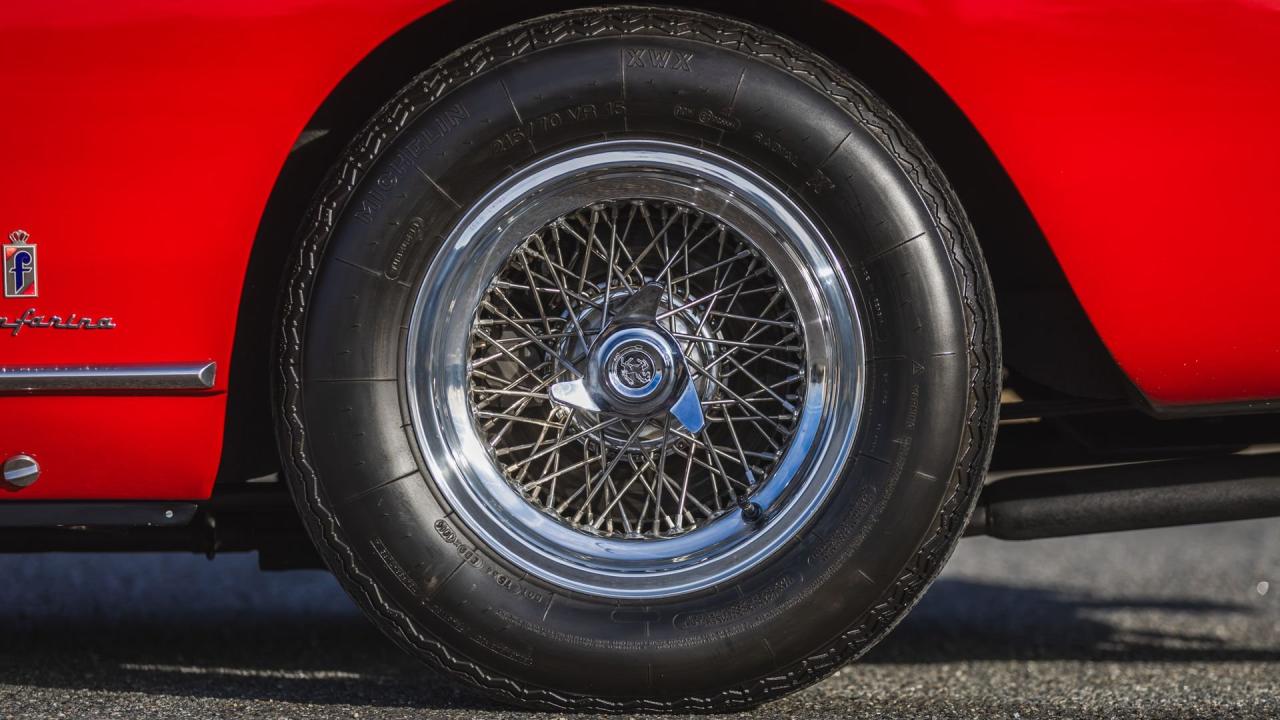 1967 Ferrari 330 GT 2+2 Series II