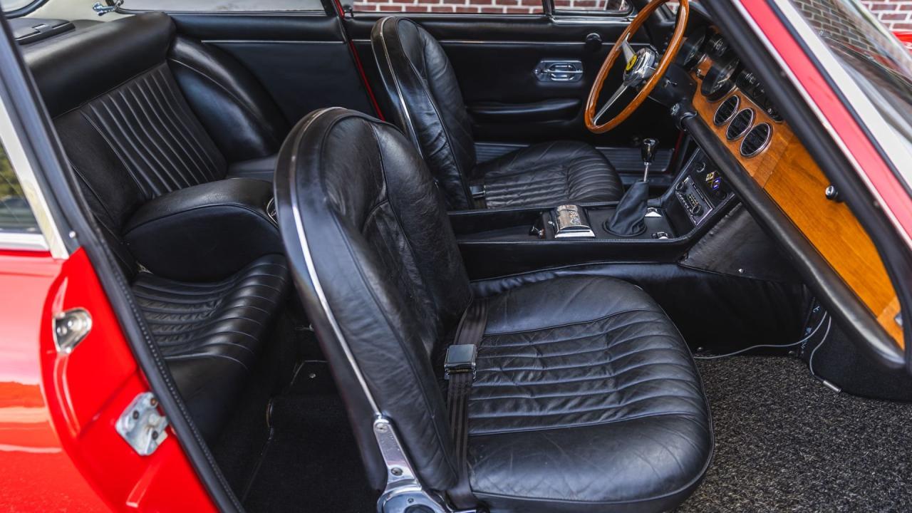 1967 Ferrari 330 GT 2+2 Series II