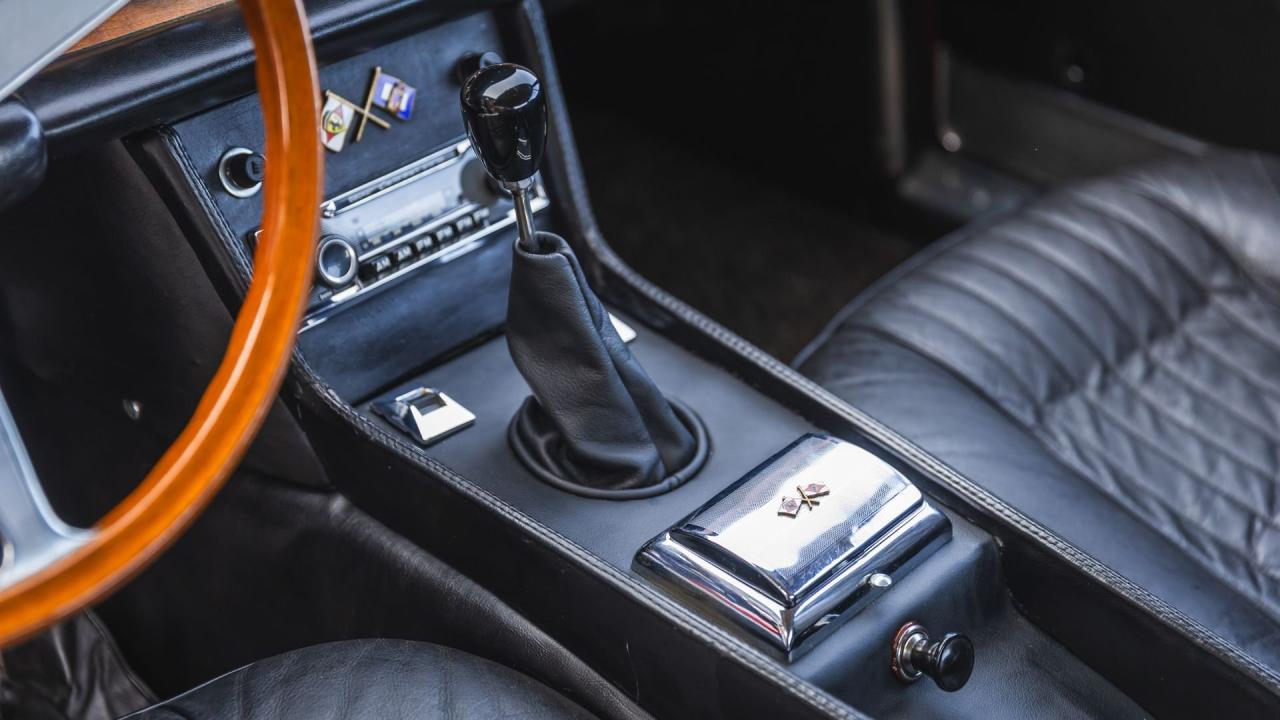 1967 Ferrari 330 GT 2+2 Series II