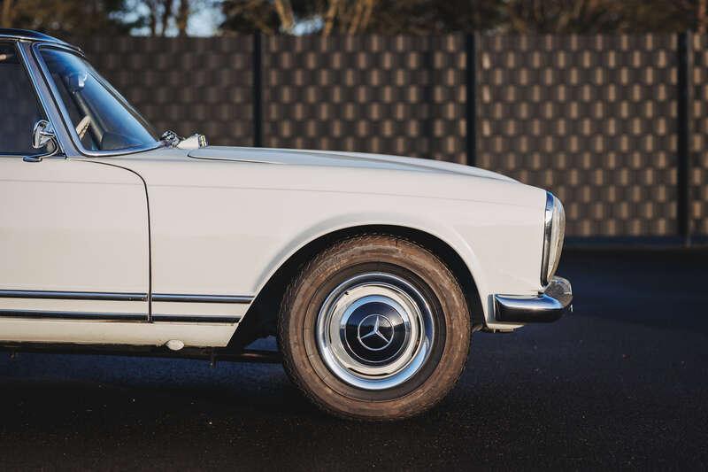 1964 Mercedes - Benz 230 SL PAGODA