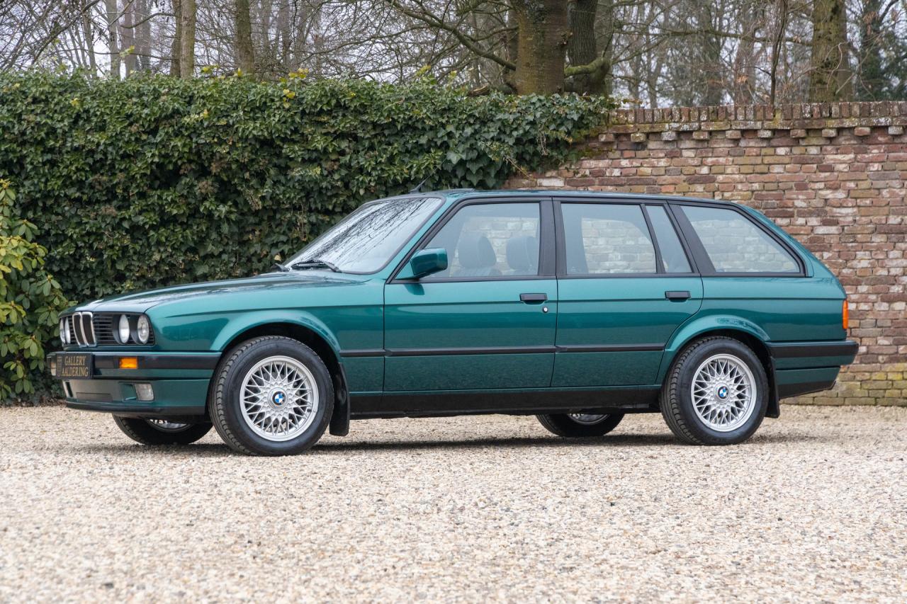 1993 BMW 316i Touring &ldquo;Design (Individual) Edition&rdquo; with 47.000 kms