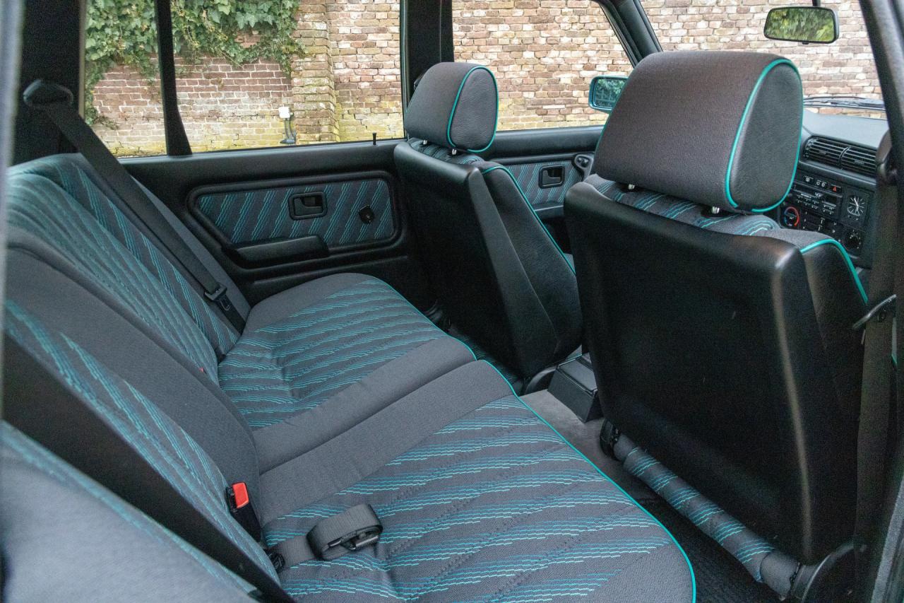 1993 BMW 316i Touring &ldquo;Design (Individual) Edition&rdquo; with 47.000 kms