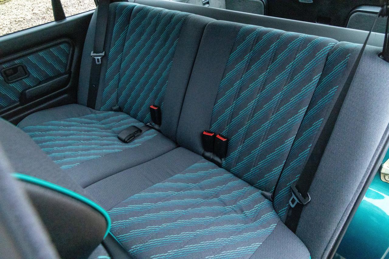 1993 BMW 316i Touring &ldquo;Design (Individual) Edition&rdquo; with 47.000 kms