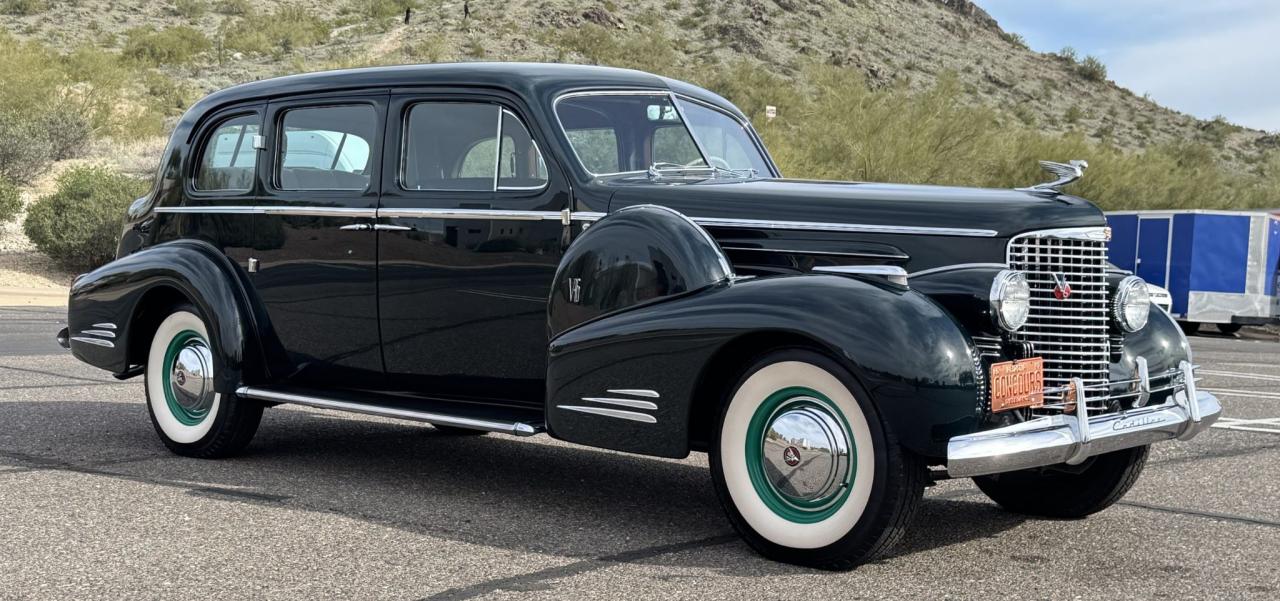1940 Cadillac Model 9033