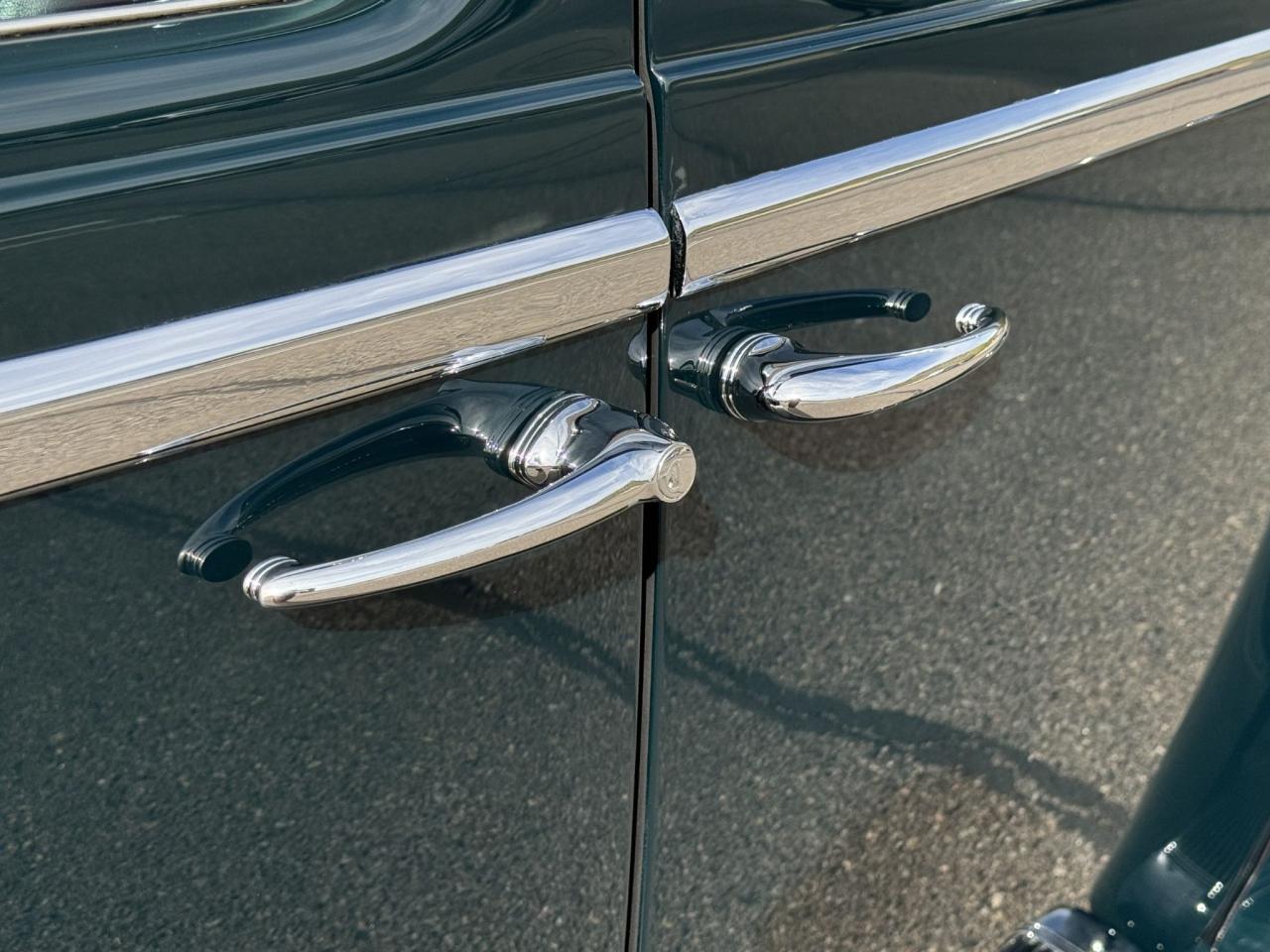 1940 Cadillac Model 9033