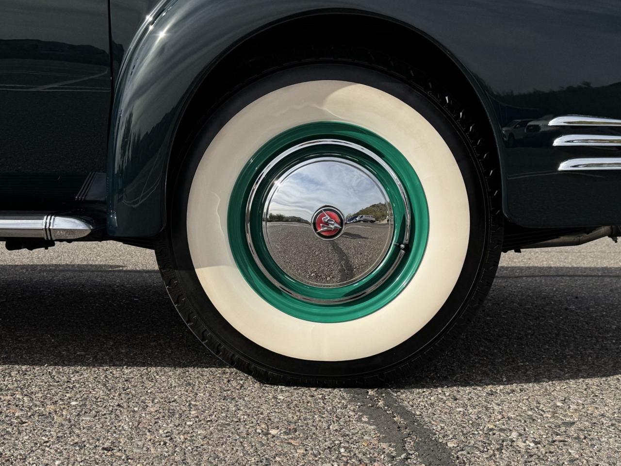 1940 Cadillac Model 9033