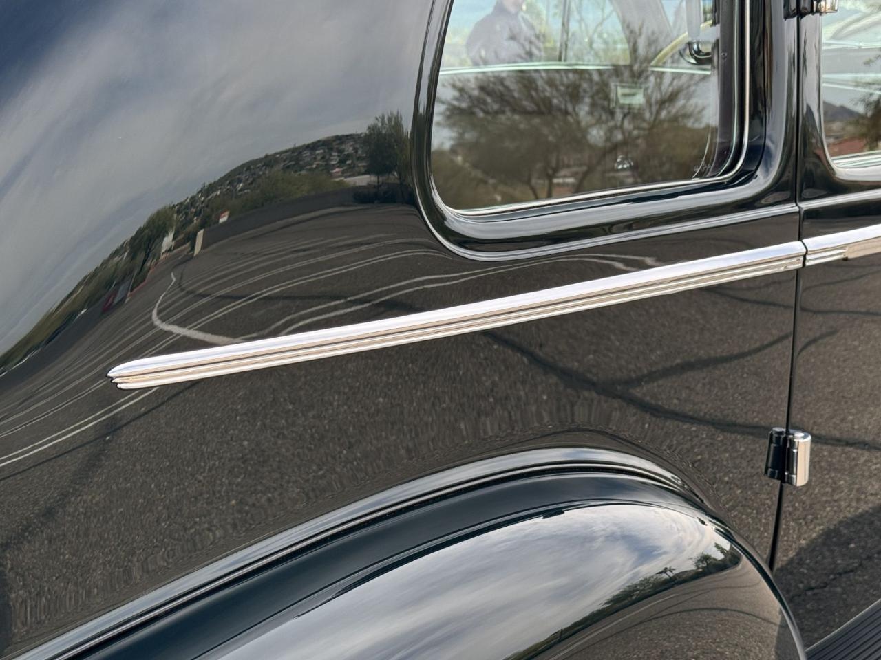 1940 Cadillac Model 9033