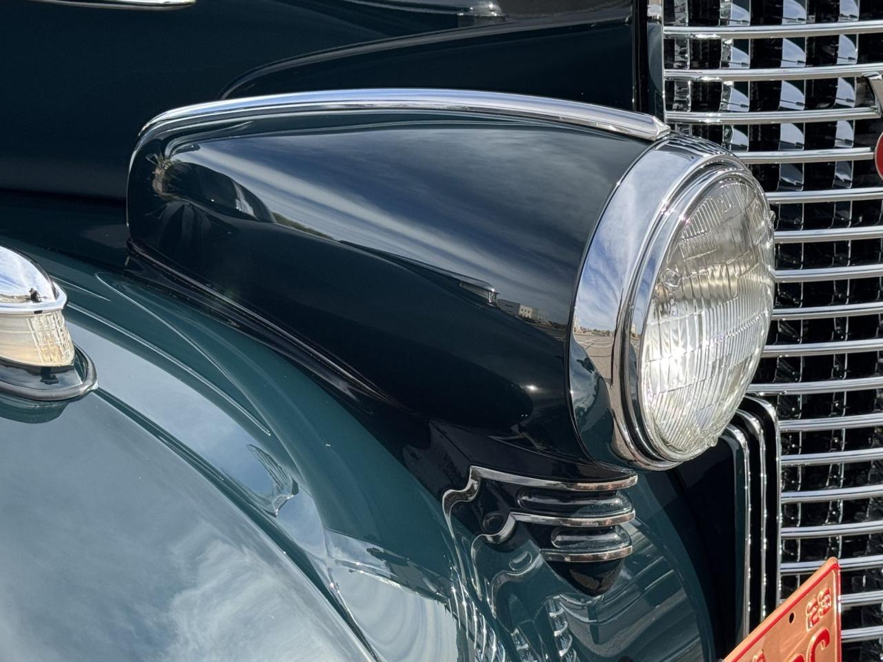 1940 Cadillac Model 9033