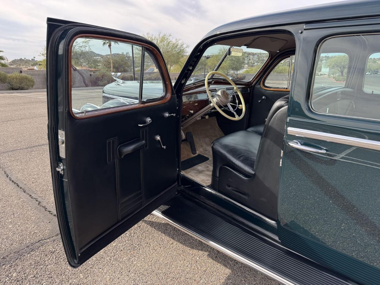 1940 Cadillac Model 9033