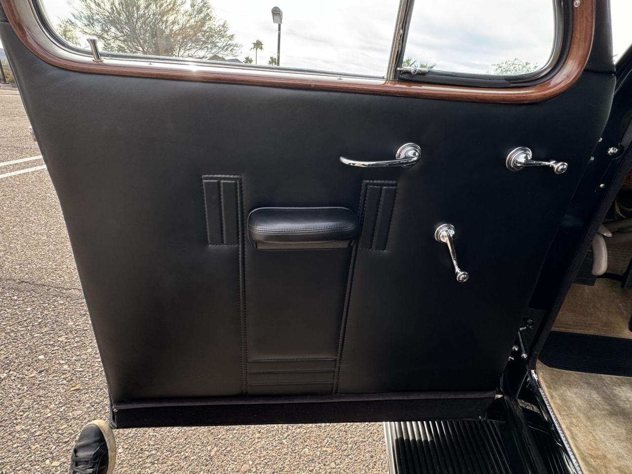 1940 Cadillac Model 9033