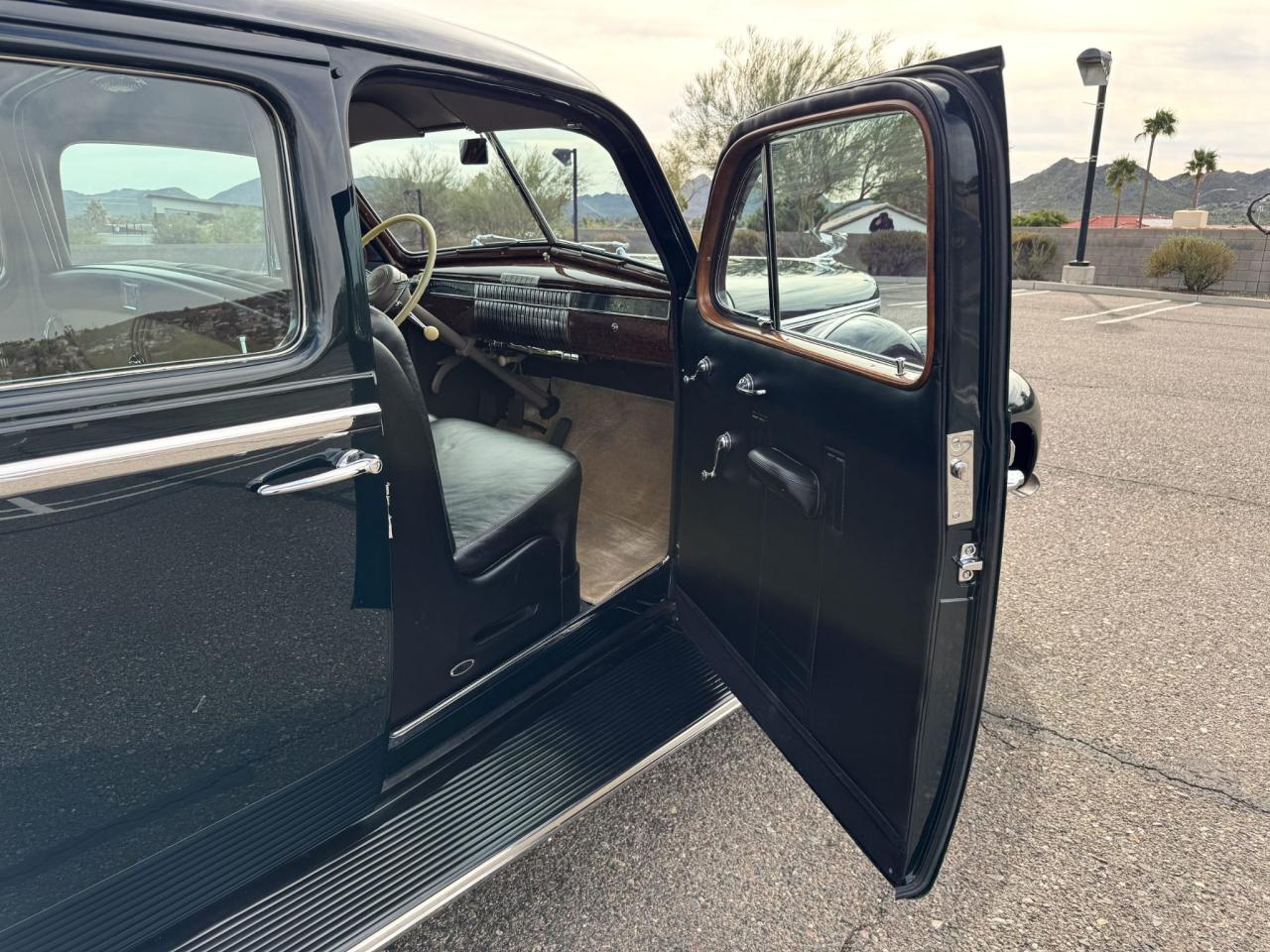 1940 Cadillac Model 9033