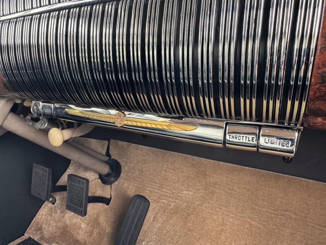 1940 Cadillac Model 9033