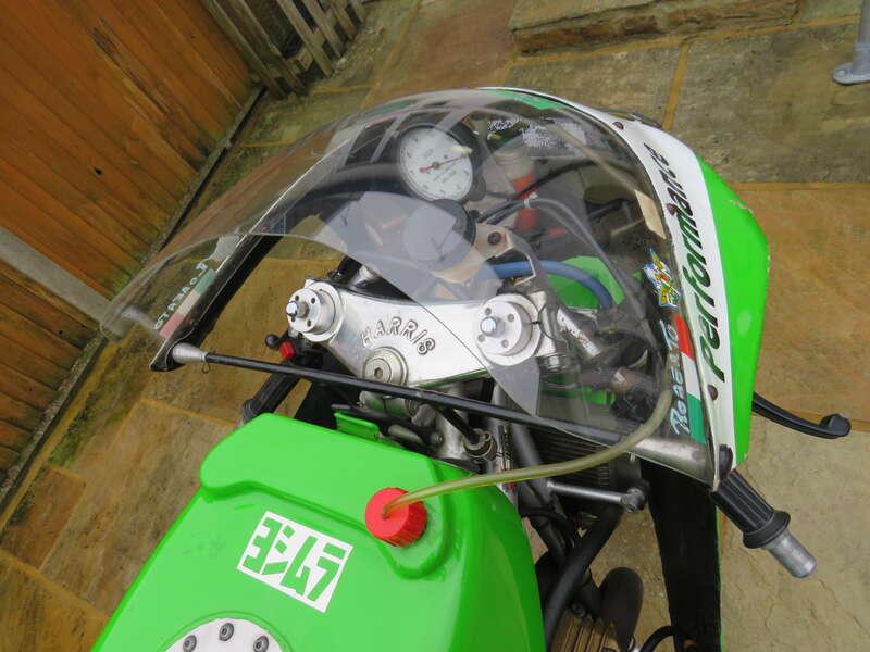 1985 HARRIS KAWASAKI RACE BIKE