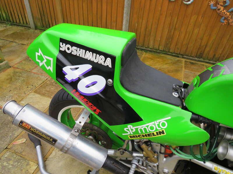 1985 HARRIS KAWASAKI RACE BIKE