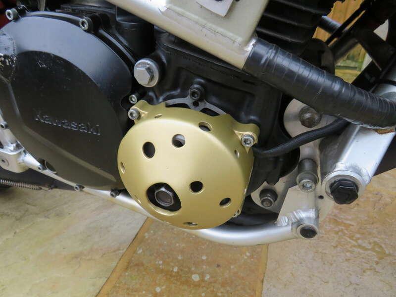 1985 HARRIS KAWASAKI RACE BIKE