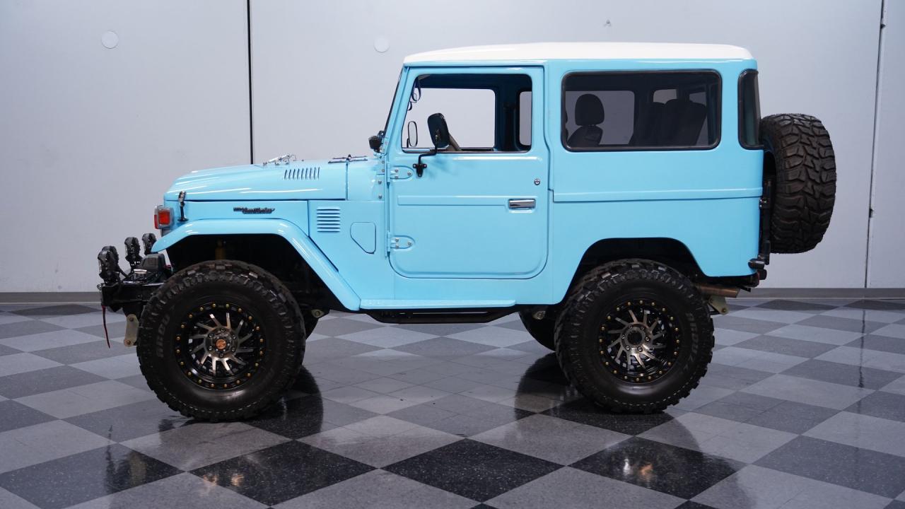 1976 Toyota Land Cruiser FJ40 Restomod