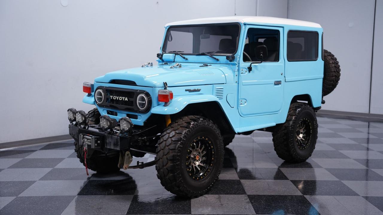 1976 Toyota Land Cruiser FJ40 Restomod
