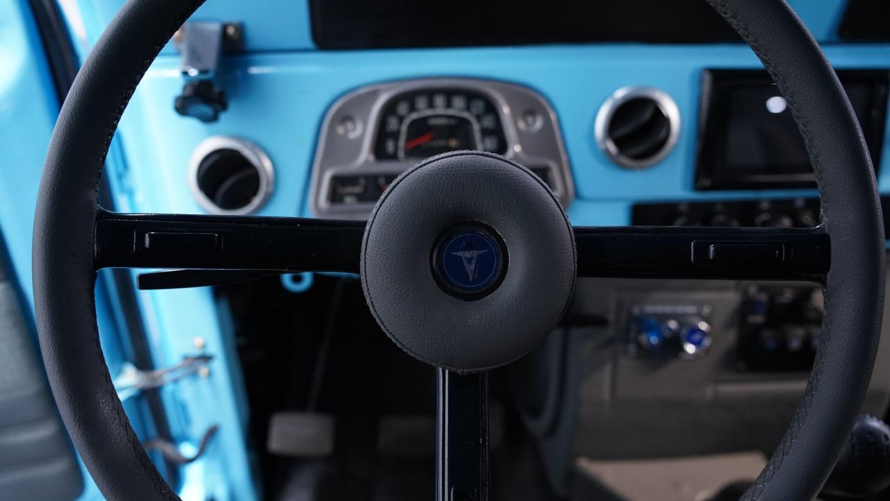 1976 Toyota Land Cruiser FJ40 Restomod