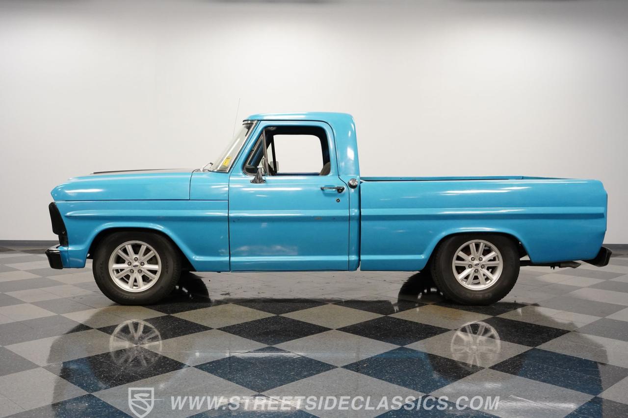 1967 Ford F-100