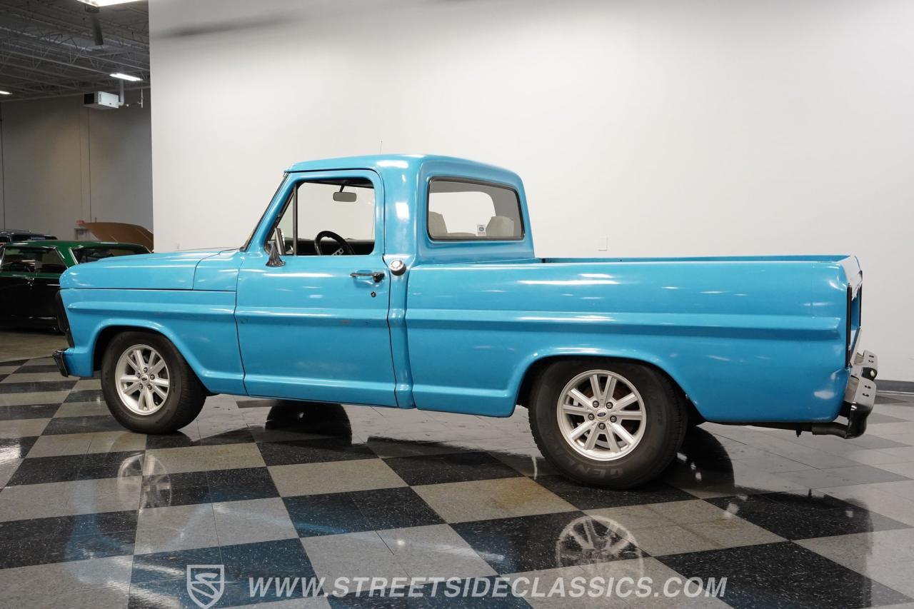 1967 Ford F-100