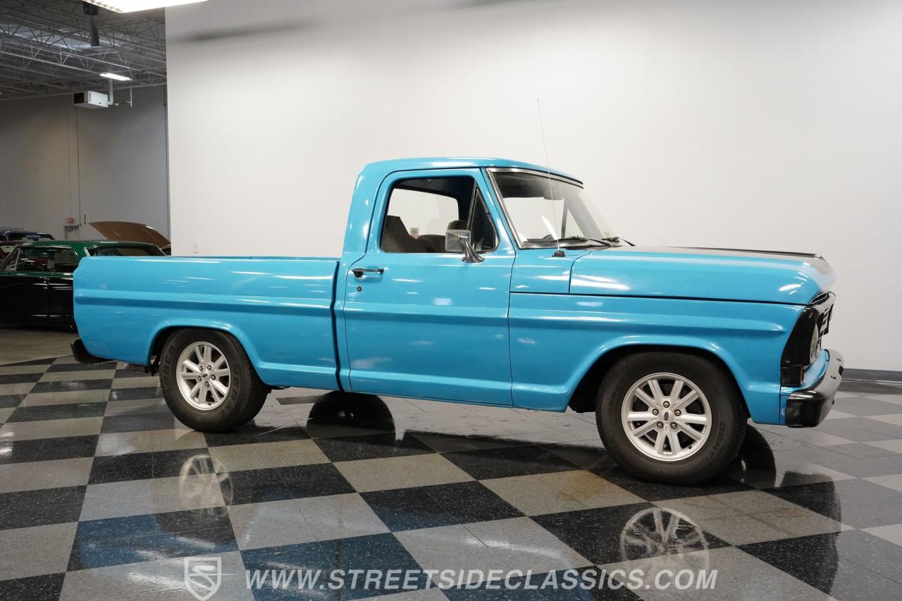 1967 Ford F-100