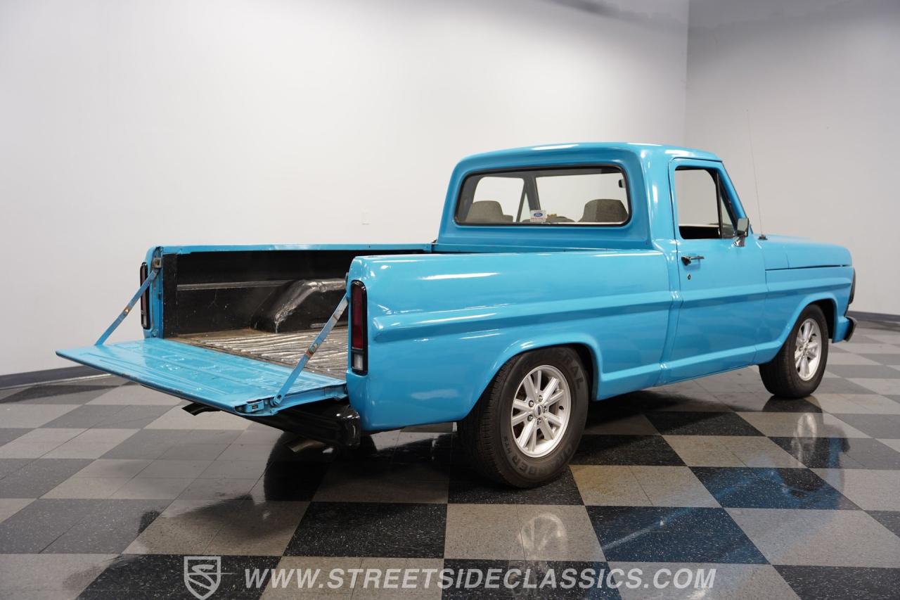 1967 Ford F-100