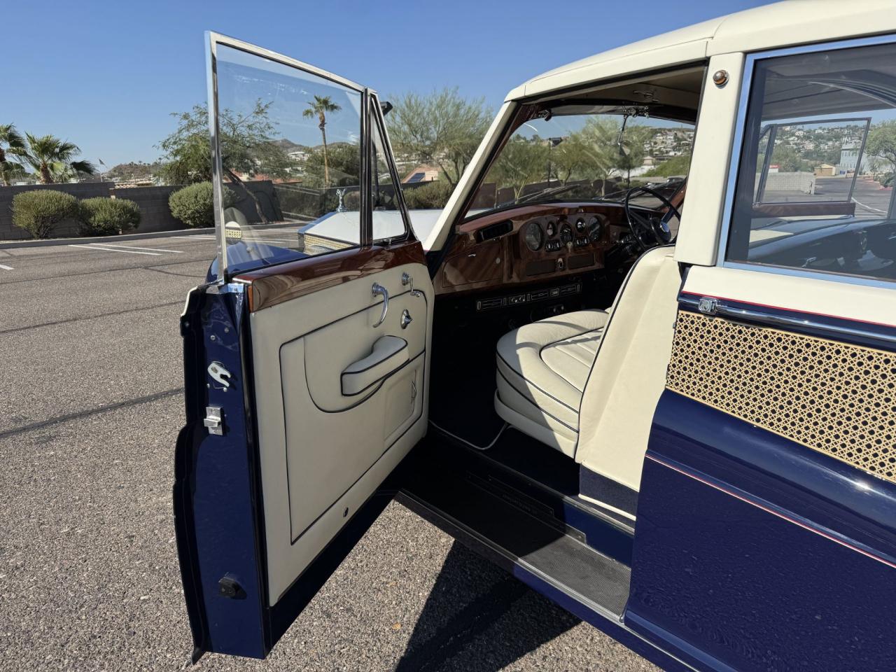 1965 Rolls - Royce Phantom V