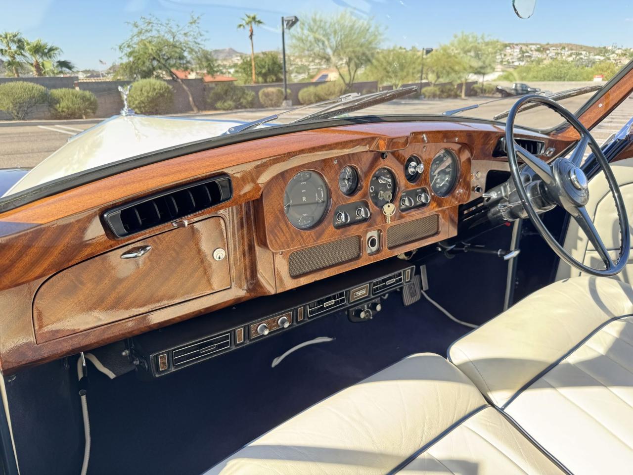 1965 Rolls - Royce Phantom V