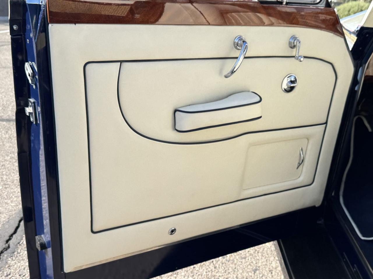 1965 Rolls - Royce Phantom V