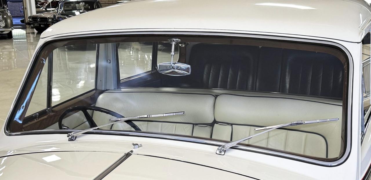 1965 Rolls - Royce Phantom V