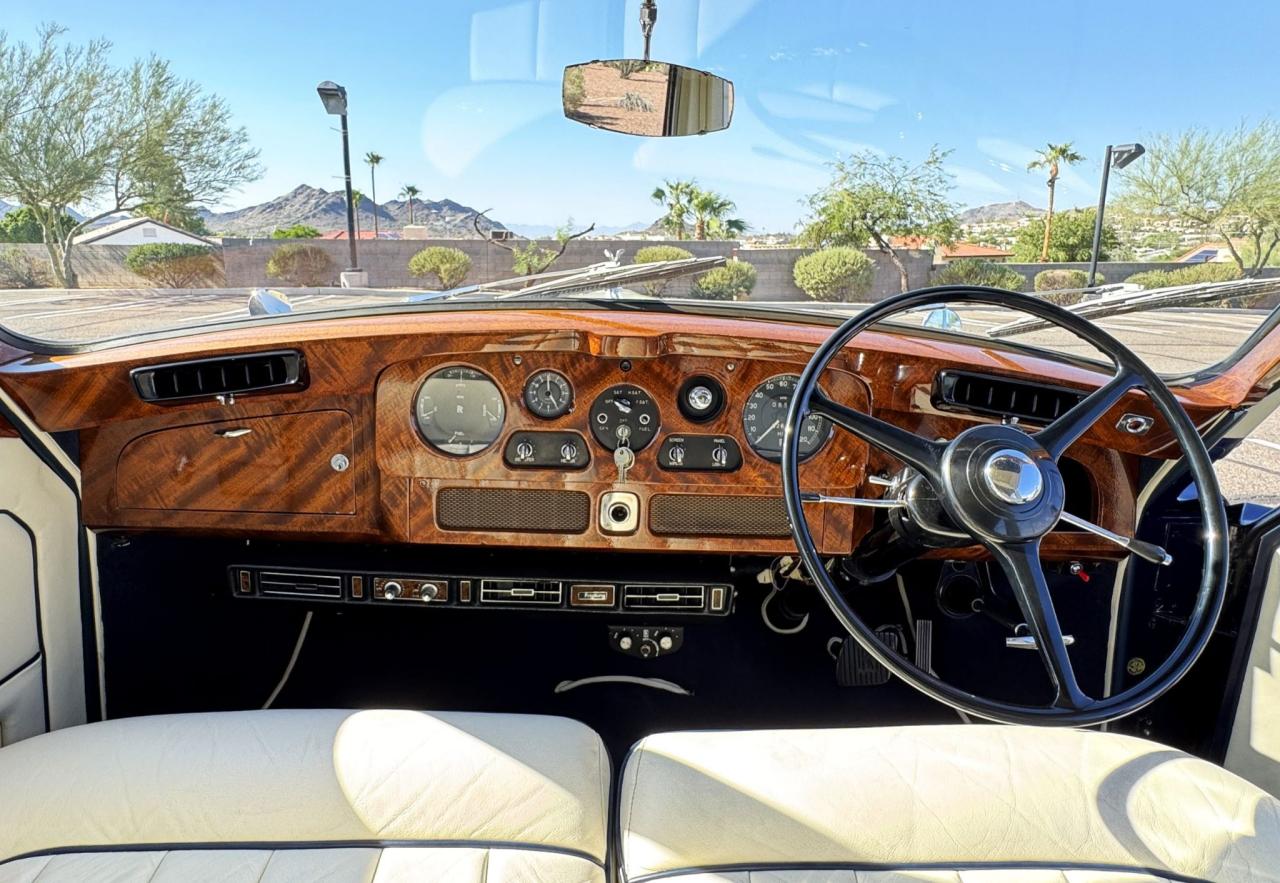 1965 Rolls - Royce Phantom V