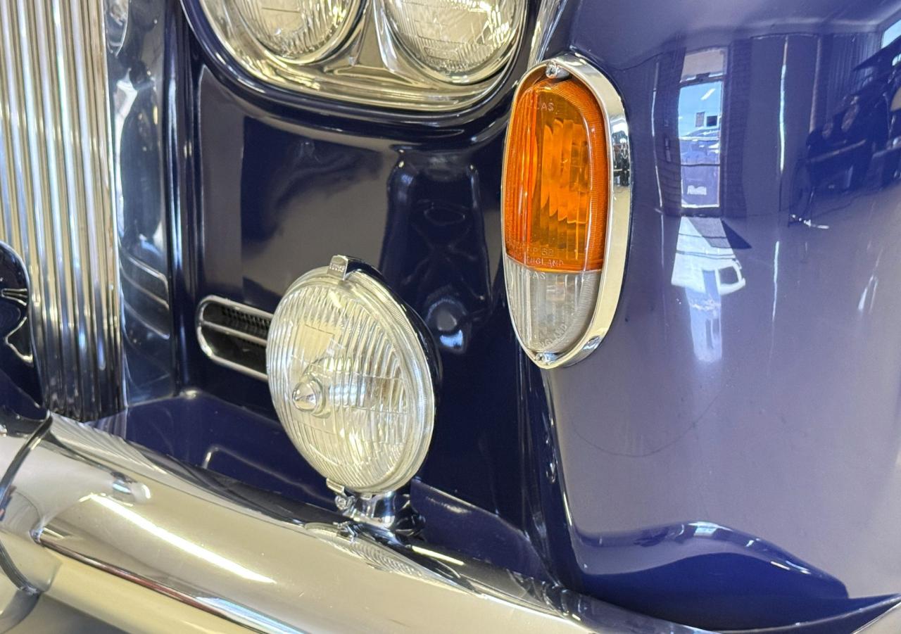 1965 Rolls - Royce Phantom V