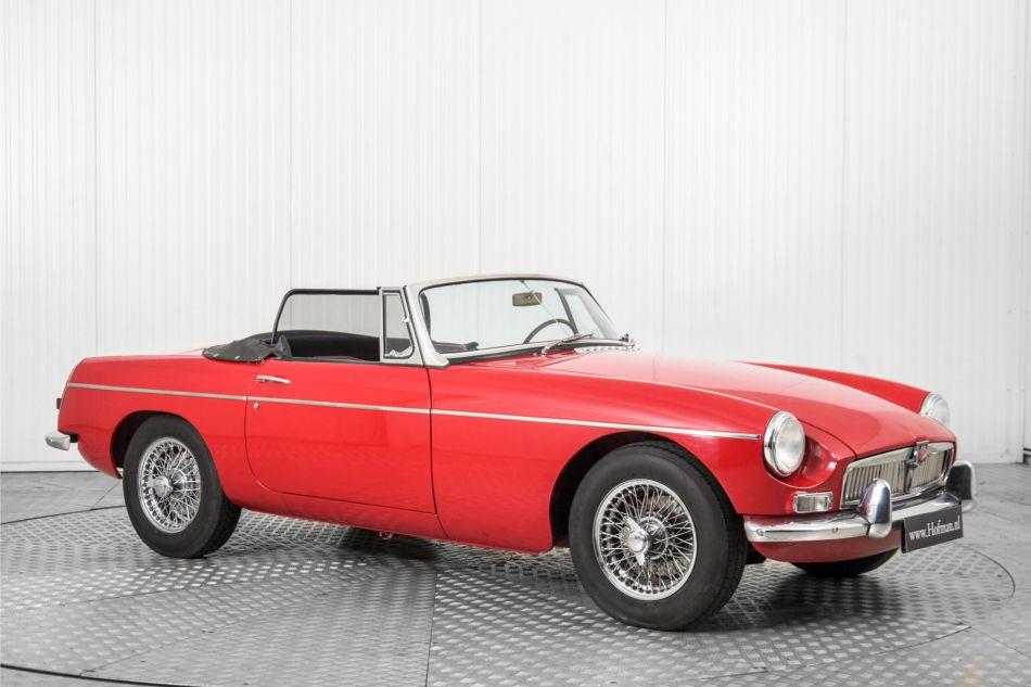 1966 MG B MGB overdrive chroom spaakwielen