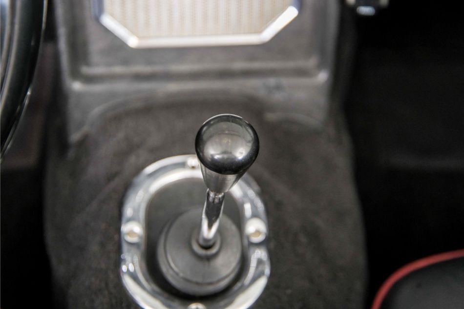 1966 MG B MGB overdrive chroom spaakwielen