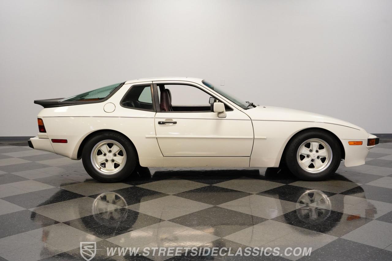 1985 Porsche 944