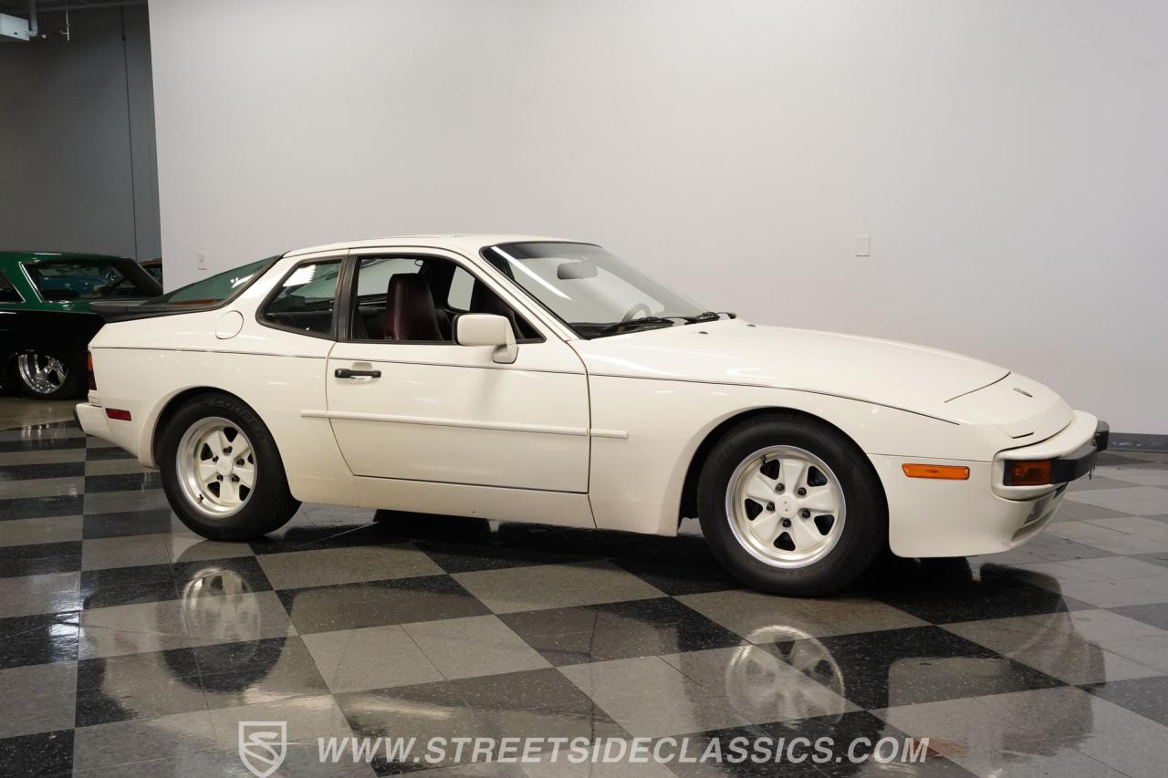1985 Porsche 944