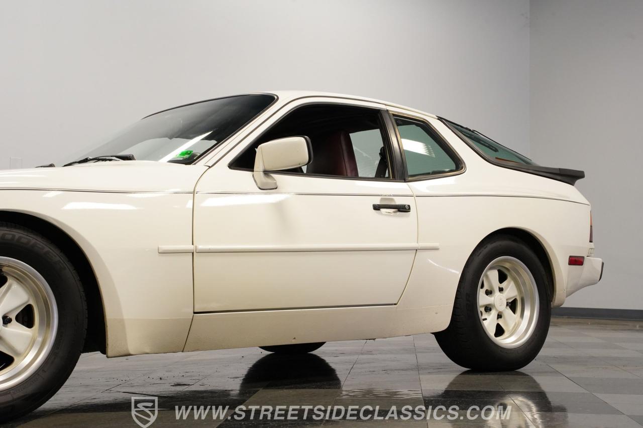1985 Porsche 944