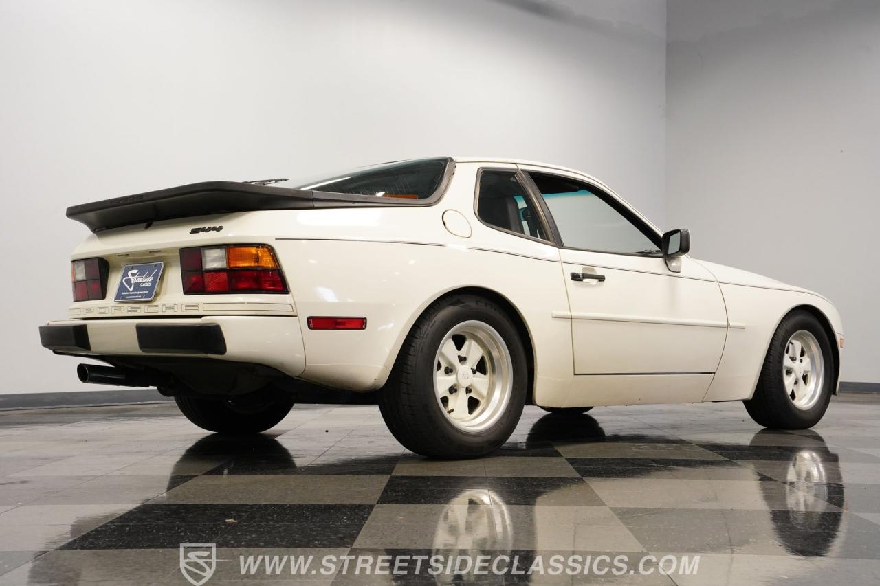 1985 Porsche 944