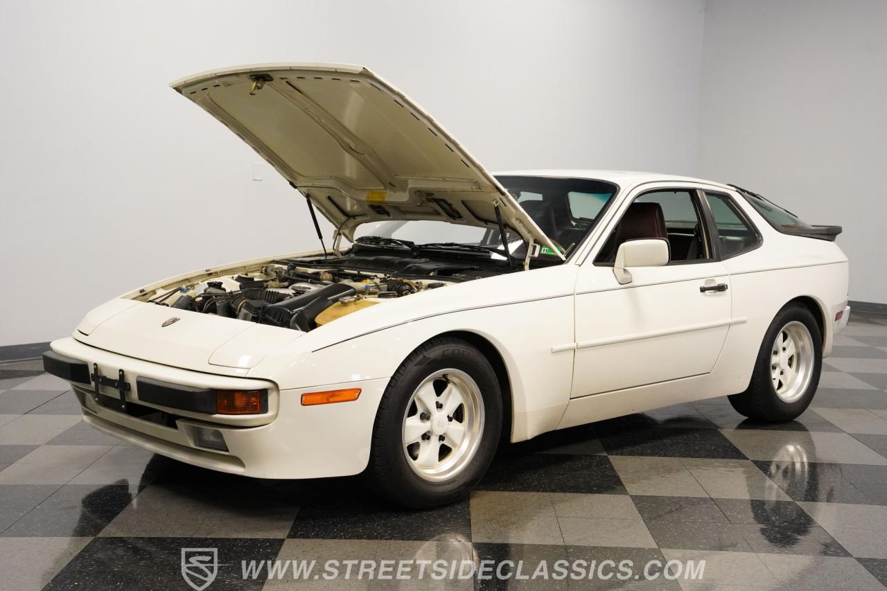 1985 Porsche 944