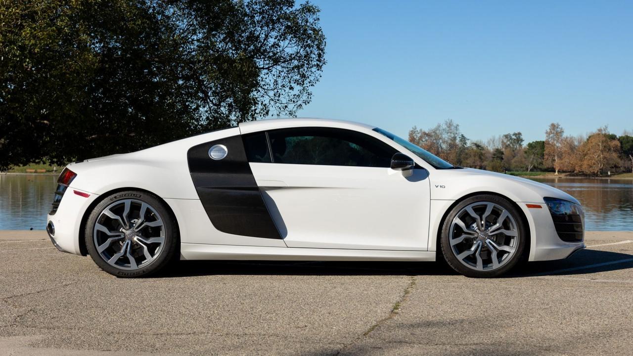 2012 Audi R8 V10