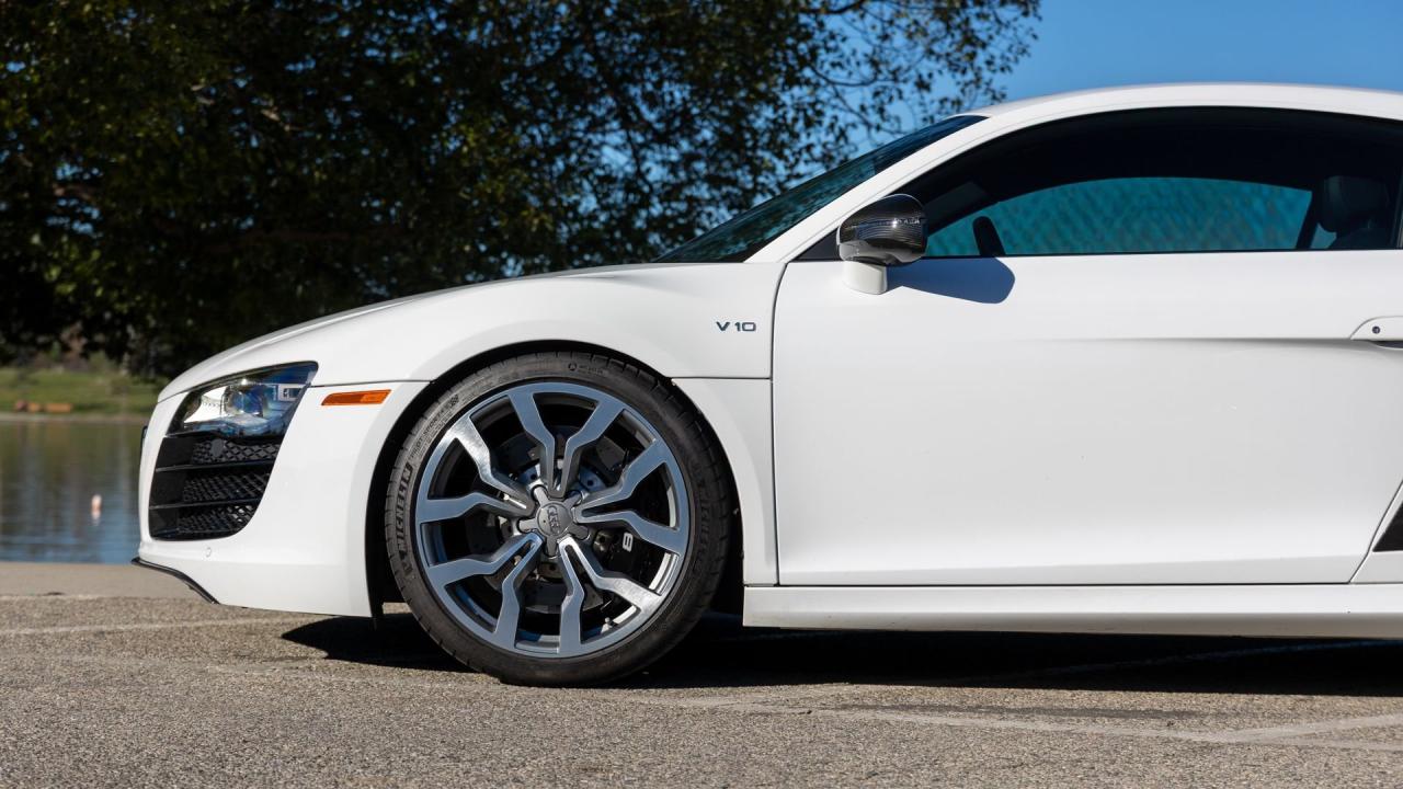 2012 Audi R8 V10