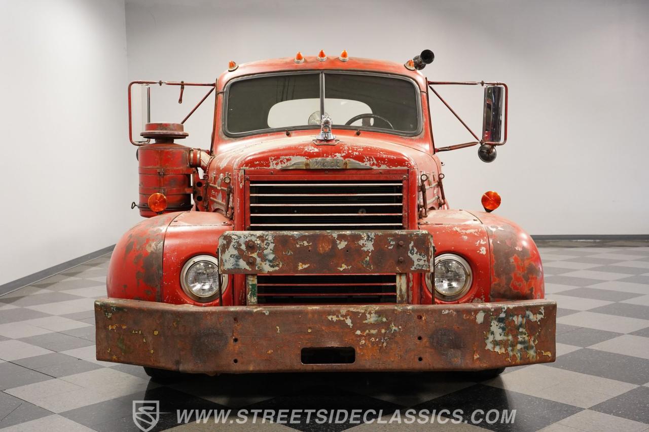 1960 Mack B-Series  Restomod