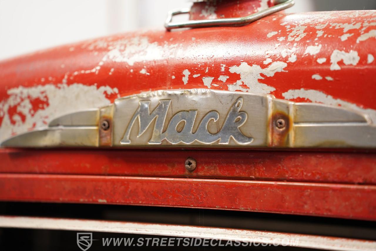 1960 Mack B-Series  Restomod