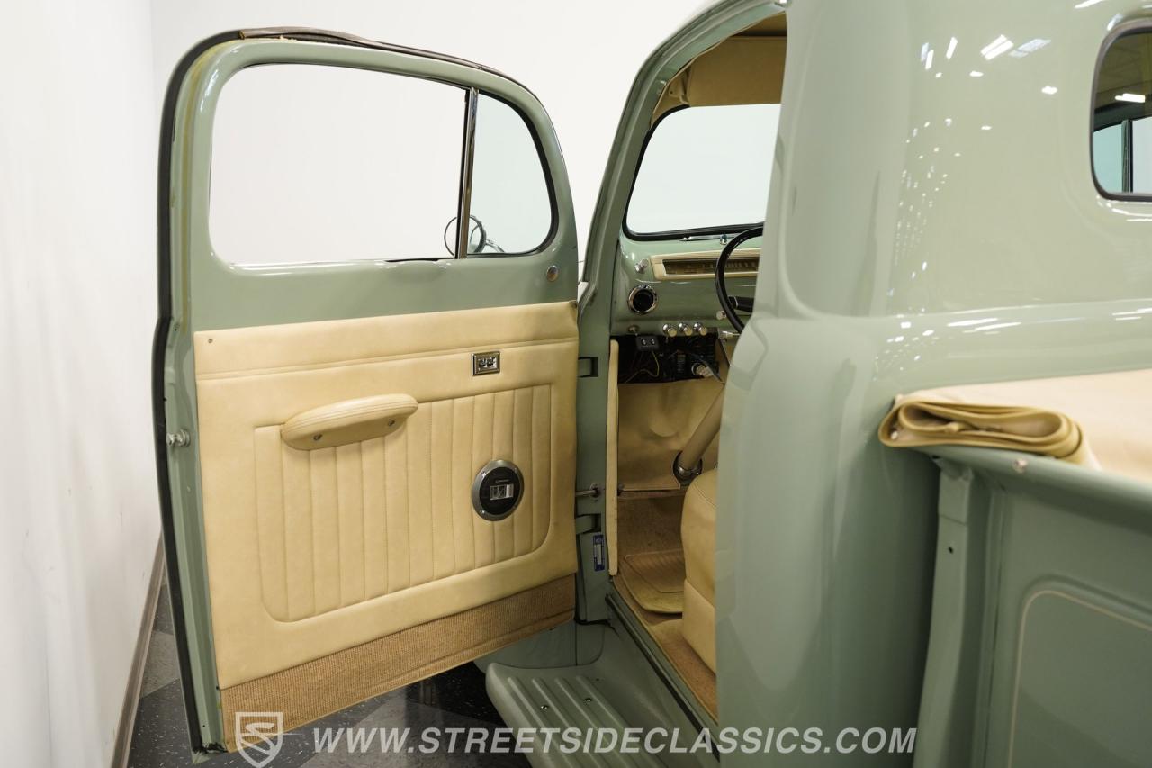 1950 Ford F-1 Restomod